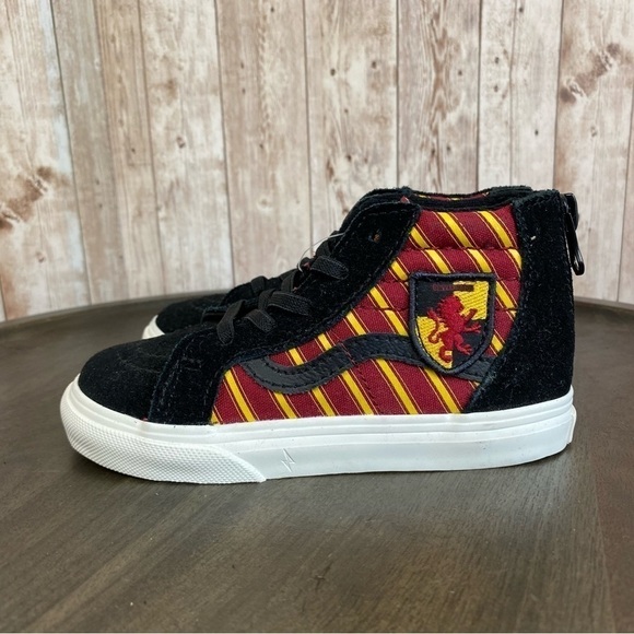 Vans x Harry Potter Sk8-Hi Zip High Top Sneaker Size 4 Toddler - Picture 4 of 10